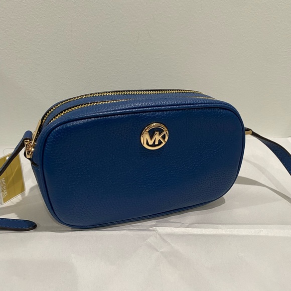 Michael Kors Blue Crossbody - Picture 1 of 7